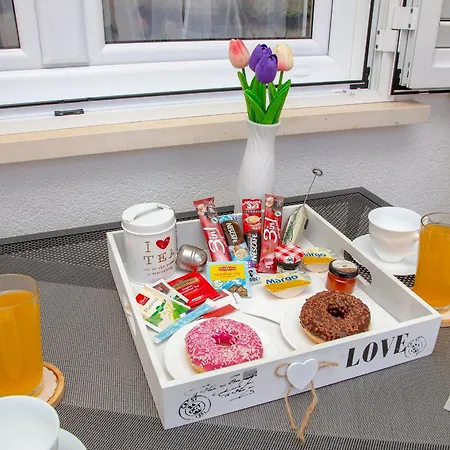 Ploce Apartment *